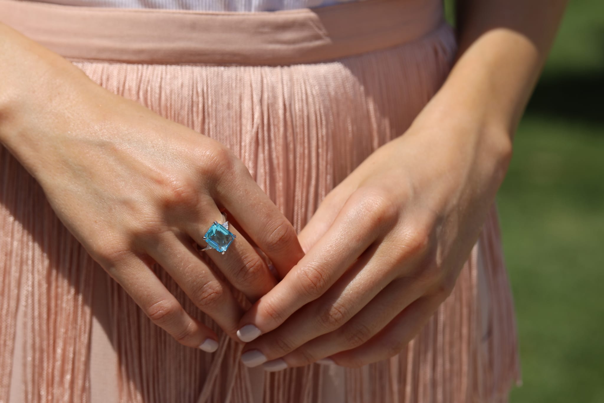 Princess Eugenie & Sarah Ferguson's blushing ruby & sapphire engagement  rings