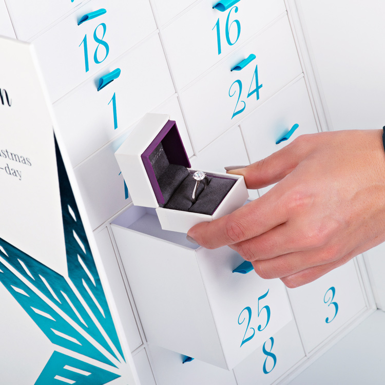 Beaverbrooks launches ‘diamondaday’ advent calendar