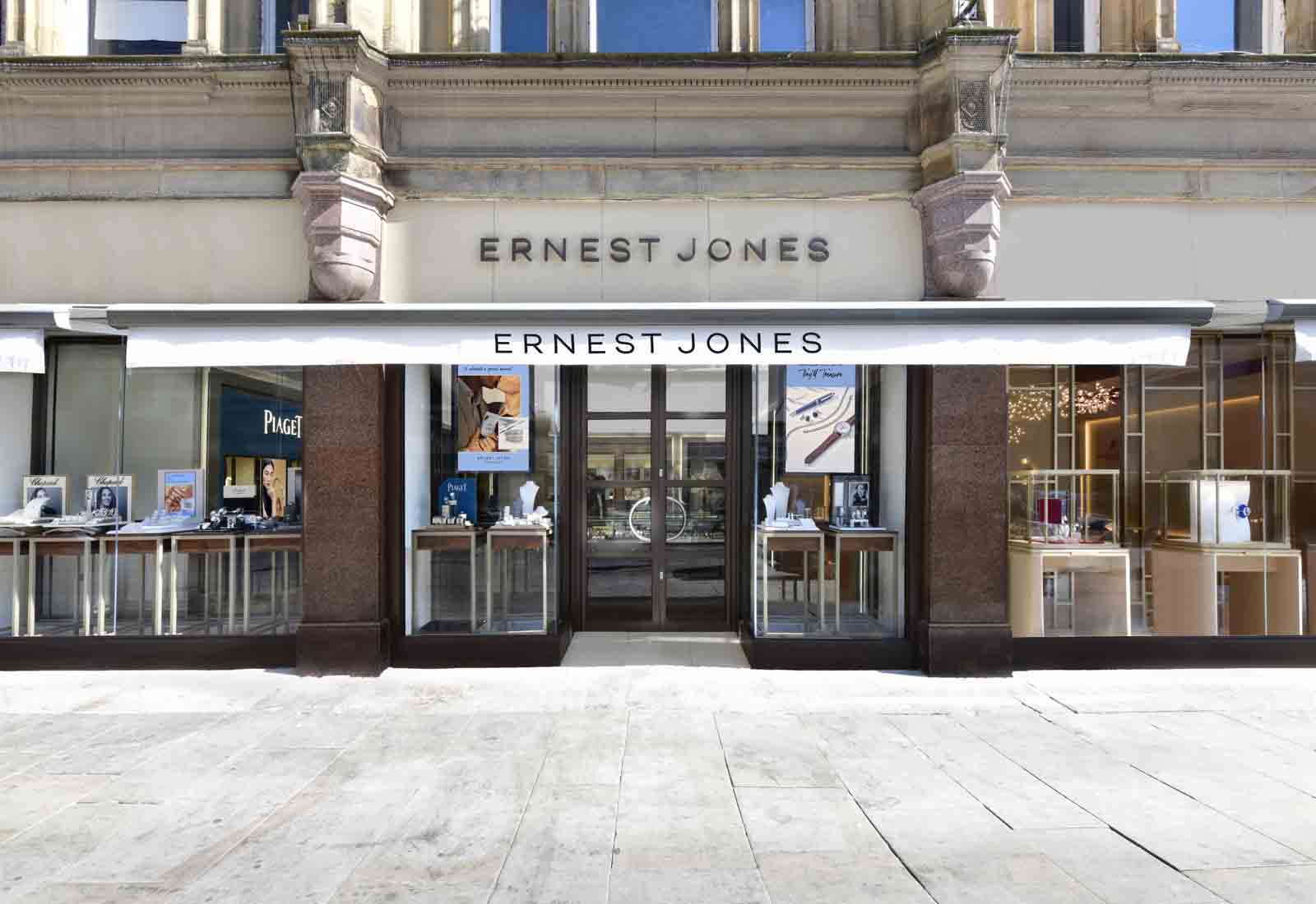 Tag ernest jones hotsell