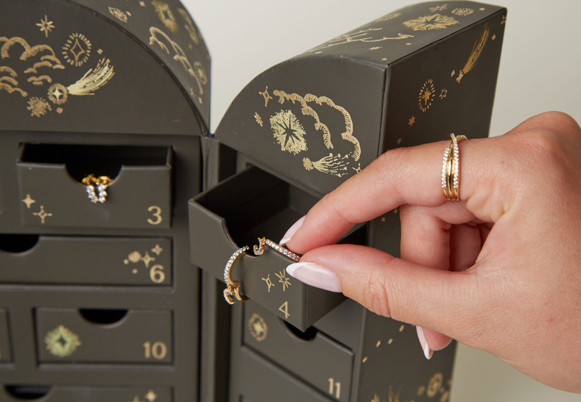 Astrid & Miyu to launch 2023 jewellery advent calendars
