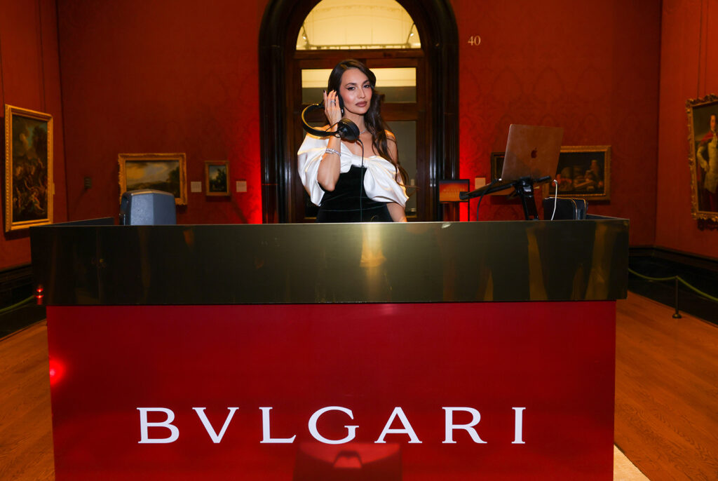 Bulgari lights up the room with National Gallery showcase