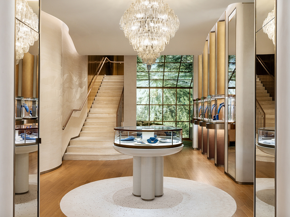 De Beers London debuts flagship in the heart of Paris